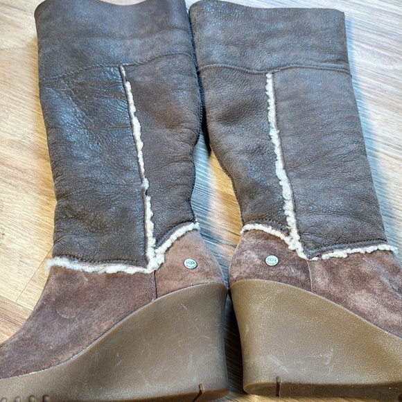 UGG Sandra Boots Suede & Shearling Tall - Picture 3 of 8